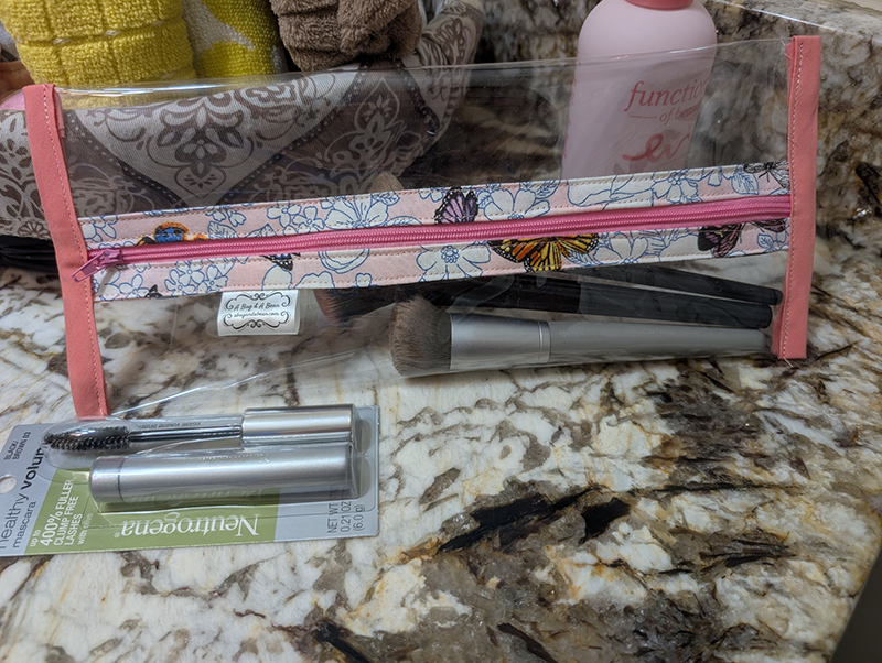 Featured image showing How to Sew a Waterproof Clear Vinyl Makeup Bag (Easy Travel Pouch Tutorial)